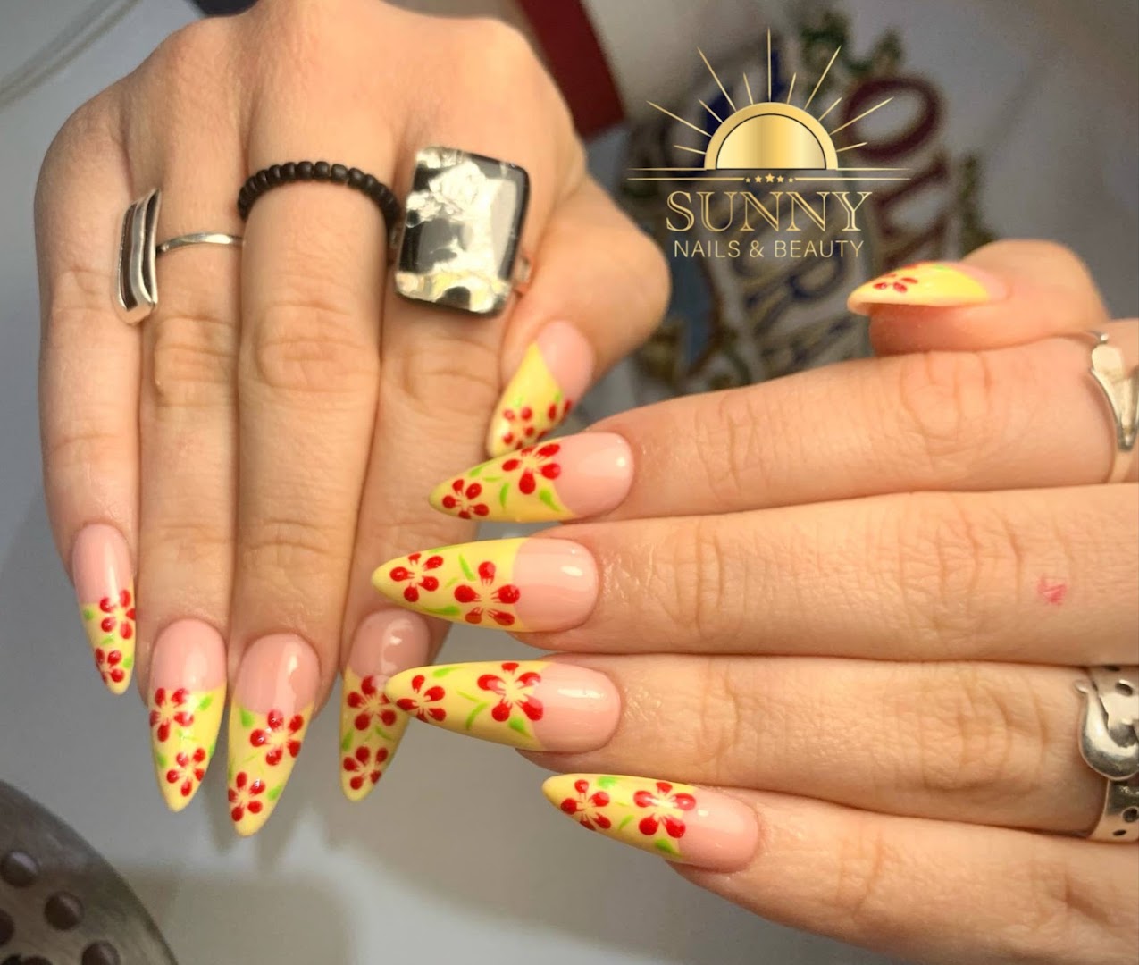 Sunny Nails & Beauty Spa · Fotos 6